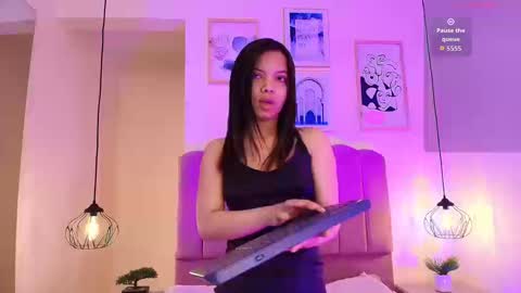 isabelgh_ online show from September 19, 3:52 am