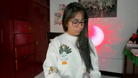 Snapshot of isabella22_1 chatting on February 11, 11:43 am Isabella22 1 online show from February 11, 11:43 am
