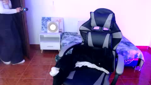 Snapshot of isabella__666 chatting on November 22, 4:22 am isabella__666 online show from November 22, 4:22 am