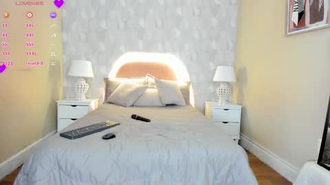 isabella__milf online show from March 26, 7:19 pm