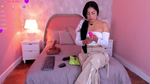 isabella__milf online show from April 21, 7:06 pm