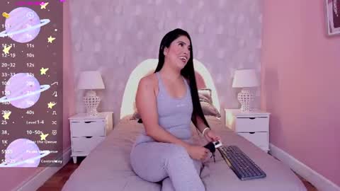 Snapshot of isabella__milf chatting on July 14, 7:08 pm isabella__milf online show from July 14, 7:08 pm