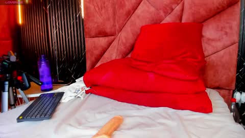 Isabella Arias online show from January 30, 10:19 am