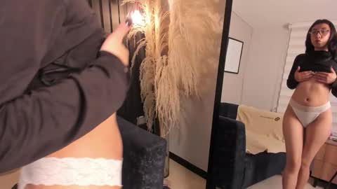 Snapshot of isabella_crofts chatting on October 23, 3:06 am isabella_crofts online show from October 23, 3:06 am