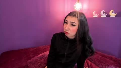 isabella_crofts online show from February 26, 3:05 am