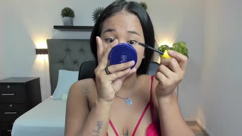 Isabel florez online show from February 6, 12:05 pm