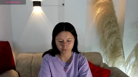 Isabella online show from March 12, 2:23 pm