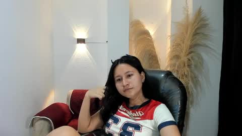 Isabella online show from May 6, 4:41 am