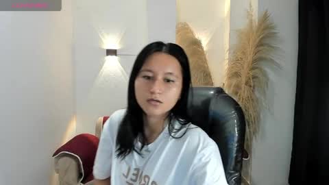 Snapshot of isabella_grace18 chatting on May 23, 6:29 am Isabella online show from May 23, 6:29 am