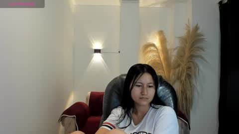 Snapshot of isabella_grace18 chatting on June 11, 7:39 am Isabella online show from June 11, 7:39 am
