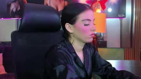 ISABELLA online show from June 4, 7:42 pm