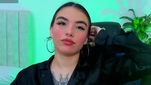 Snapshot of isabella_hv chatting on June 13, 6:39 pm ISABELLA online show from June 13, 6:39 pm