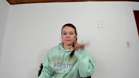 isabella_jaramillo online show from November 3, 11:55 am