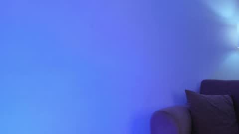 ISABELLA online show from April 28, 2:27 am