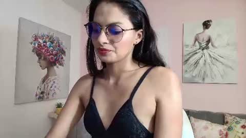 Snapshot of isabella_moen chatting on June 23, 7:12 pm Isa online show from June 23, 7:12 pm