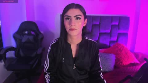 Isabella Moon9 online show from April 21, 11:38 am