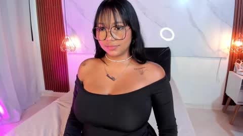 isabella zc online show from December 20, 7:32 pm