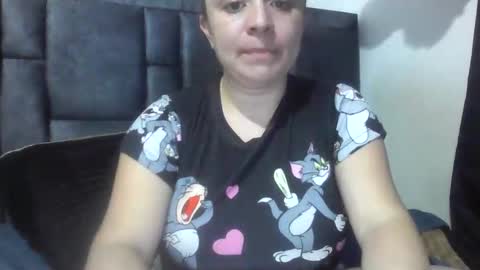 Snapshot of isabellaa_hills_ chatting on June 7, 5:22 am isabellaa_hills_ online show from June 7, 5:22 am