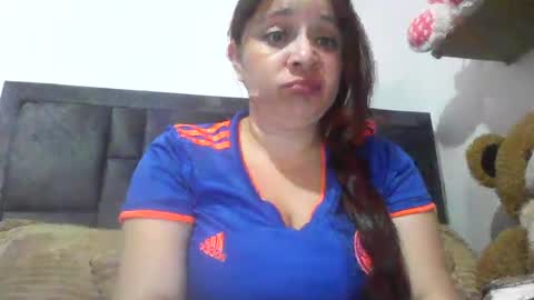 Snapshot of isabellaa_hills_ chatting on July 4, 2:29 am isabellaa_hills_ online show from July 4, 2:29 am