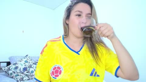 isabellaa_smith03 online show from June 23, 11:36 pm