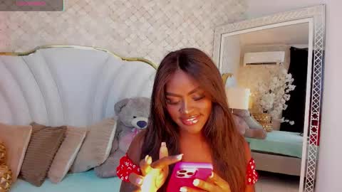 Snapshot of isabellabroms21 chatting on October 10, 10:09 pm    v online show from October 10, 10:09 pm