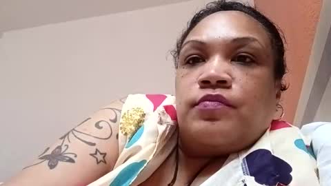 Snapshot of isabellacloverlove chatting on February 19, 4:58 pm Isabella online show from February 19, 4:58 pm