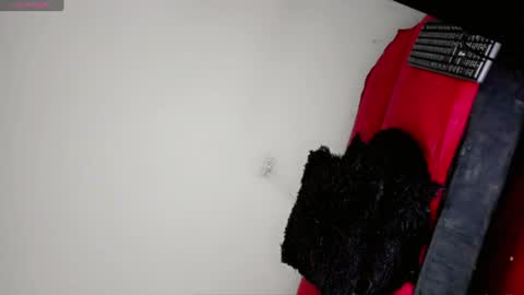 Snapshot of isabellacollen chatting on July 19, 1:09 am isabellacollen online show from July 19, 1:09 am