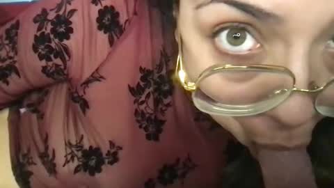 isabellaelizabeth online show from April 21, 10:12 pm