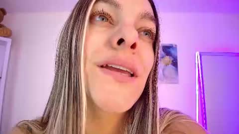 Isabella  online show from July 25, 1:30 pm