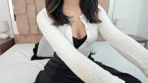 Snapshot of isabellakai chatting on September 21, 8:21 pm isabellakai online show from September 21, 8:21 pm