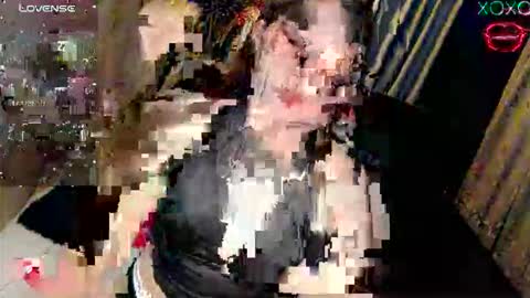 Snapshot of isabellaleights chatting on May 12, 12:52 am isabel online show from May 12, 12:52 am