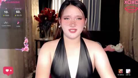 Snapshot of isabellaleights chatting on May 23, 1:22 am isabel online show from May 23, 1:22 am