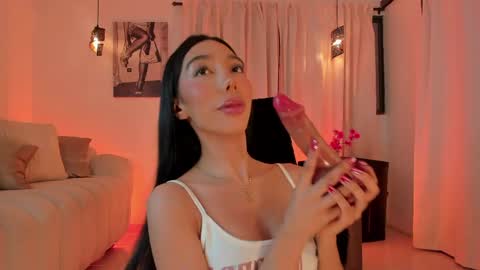 ISABELLA  online show from May 28, 5:21 pm