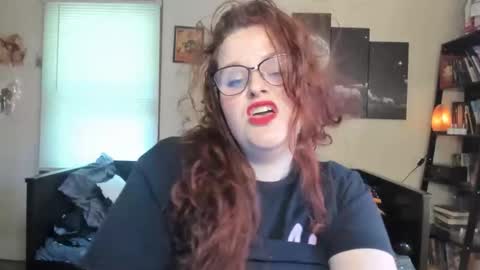 isabellamariedarcy online show from April 22, 9:49 pm