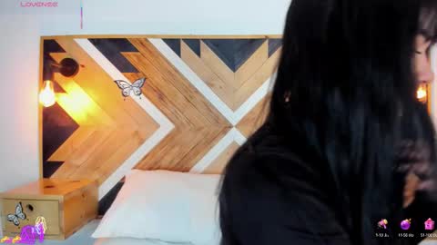 Snapshot of isabellamarinny chatting on September 17, 12:29 pm Isabella  online show from September 17, 12:29 pm