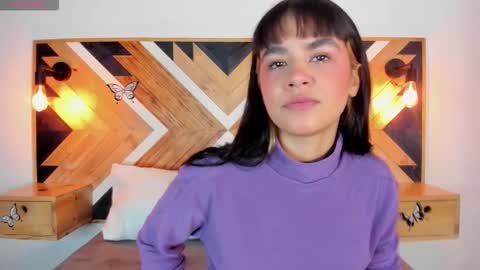 Snapshot of isabellamarinny chatting on October 1, 12:22 pm Isabella  online show from October 1, 12:22 pm