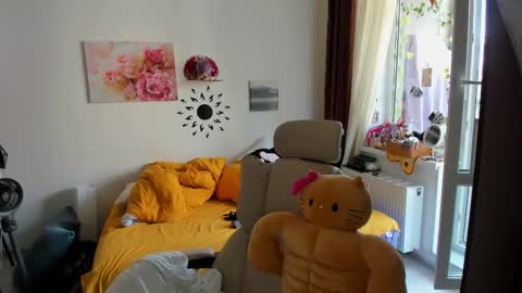 Isabella online show from September 12, 11:32 am