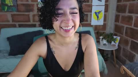 Snapshot of isabellapaz90 chatting on May 5, 12:57 pm Isabela Paz online show from May 5, 12:57 pm