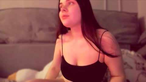 Isabella online show from October 9, 7:45 pm