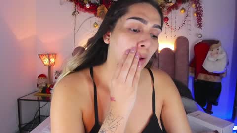  Martina  IG martissmith01 online show from December 24, 9:33 pm