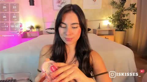   online show from April 23, 3:52 am