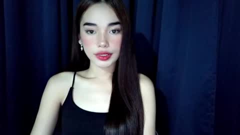 Isabelle online show from April 21, 12:22 pm