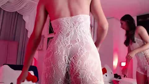 Isabelle Daza online show from April 22, 12:07 pm