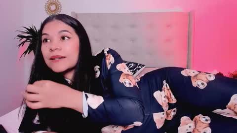 Snapshot of isabellediaz chatting on November 22, 5:17 am Isabelle Diaz online show from November 22, 5:17 am