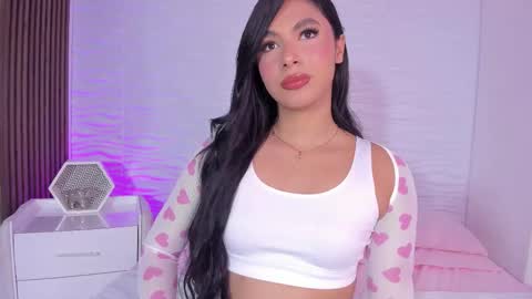 Snapshot of isabellefoxx chatting on November 2, 9:06 pm Isa online show from November 2, 9:06 pm