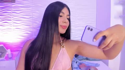 Snapshot of isabellefoxx chatting on November 17, 10:15 pm Isa online show from November 17, 10:15 pm