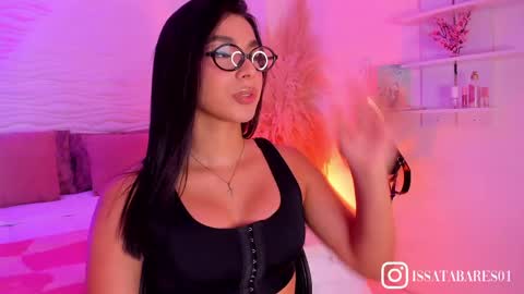 Snapshot of isabellefoxx chatting on May 16, 10:19 pm Isa online show from May 16, 10:19 pm
