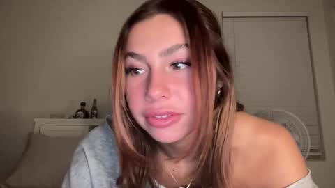 isabellekinsley online show from January 14, 4:25 am