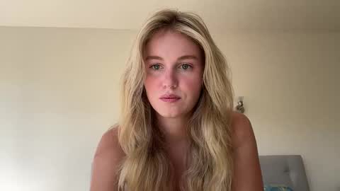 Snapshot of isabellesings chatting on March 29, 11:16 pm isabellesings online show from March 29, 11:16 pm