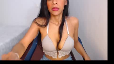 Isabella online show from December 11, 5:10 am